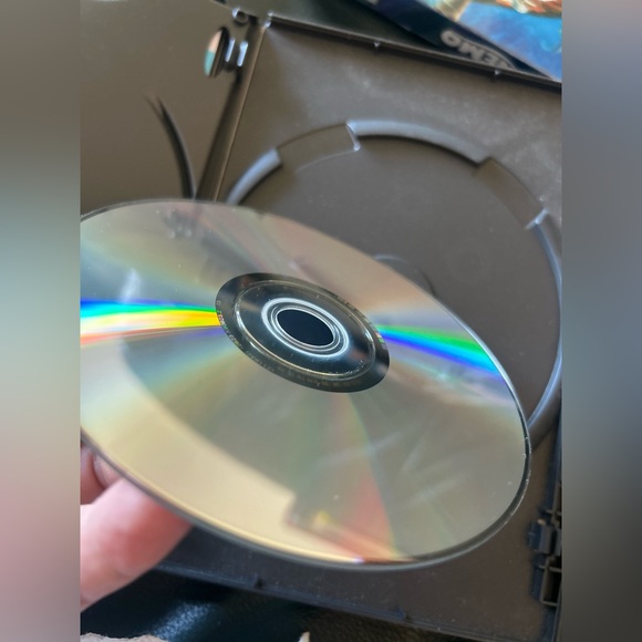 (10/$20) Finding Nemo DVD - Picture 10 of 10